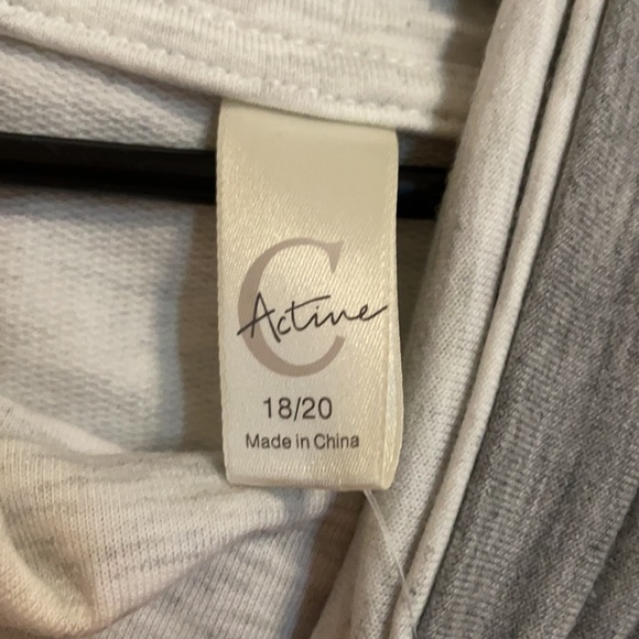 Pull over jacket! - Picture 2 of 2